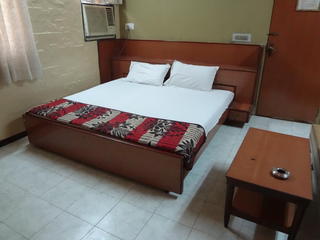 Hotel Happy Home Bombay Eksteriør billede