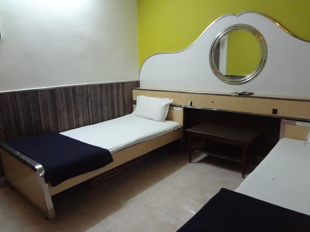 Hotel Happy Home Bombay Eksteriør billede